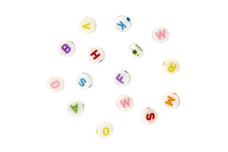Perles acryliques lettres rondes 3 mm 8 couleurs - 40 grs