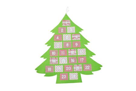 Calendrier de l'avent en feutrine forme sapin à suspendre avec 24 pochettes en tissu - H 73,5 x L 69,5 cm - dm. Pochette : 6,5 x 8 cm